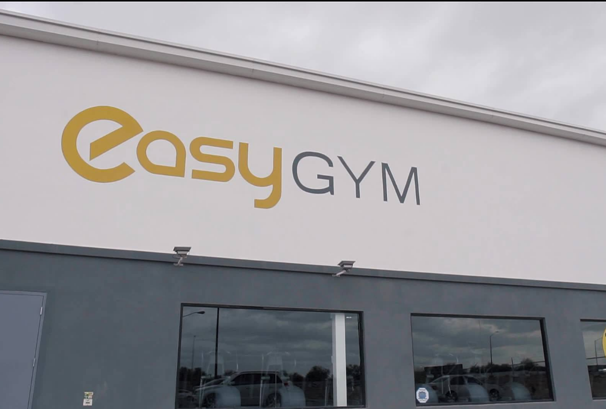 Frente de Easy Gym Hermosillo